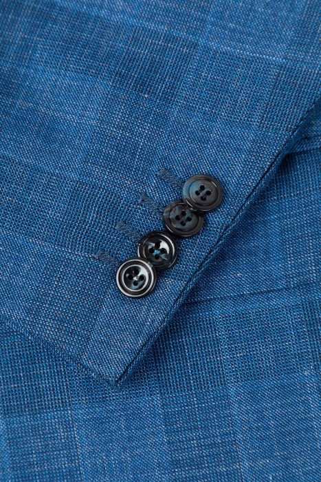 костюм  вид сзади