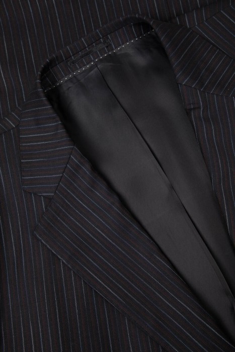 костюм  из шерсти спереди