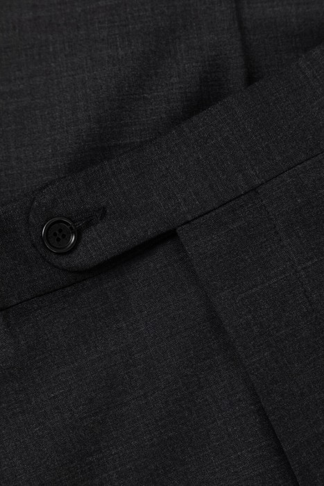 костюм  классического стиля с лицевой стороны