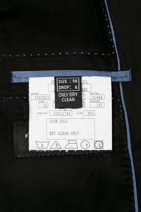 костюм  вид слева