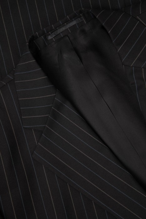 костюм  из шерсти спереди