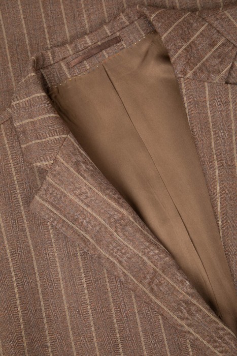 костюм  из шерсти спереди