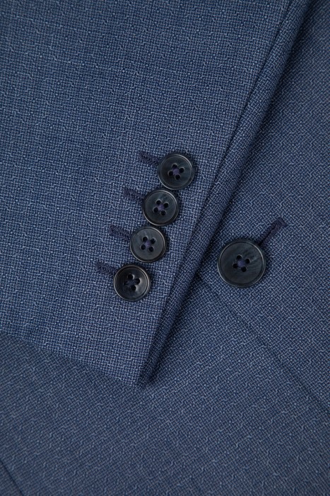 костюм  универсального стиля с лицевой стороны