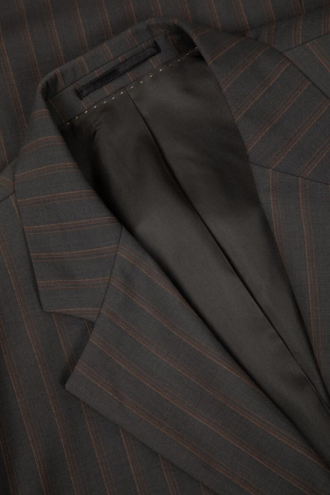 костюм  из шерсти спереди