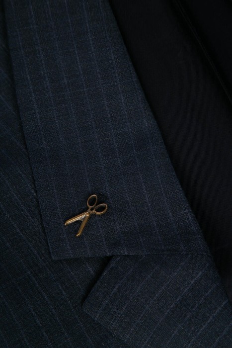 Товар синего цвета с внутренней стороны