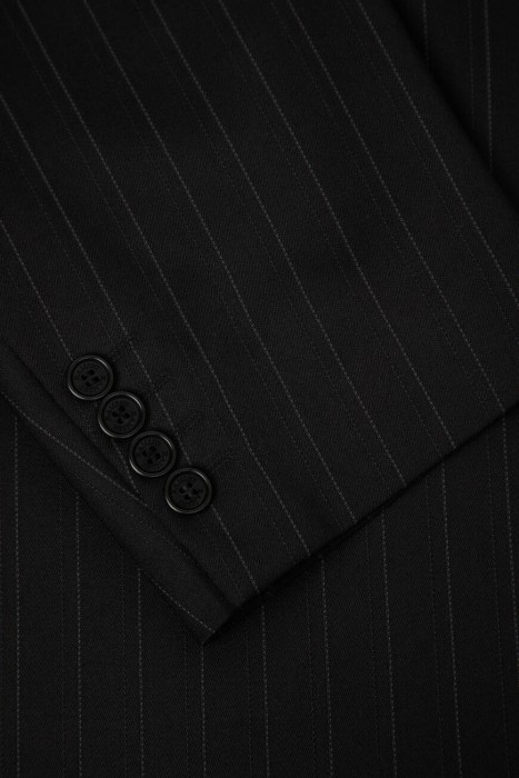 костюм  из шерсти спереди