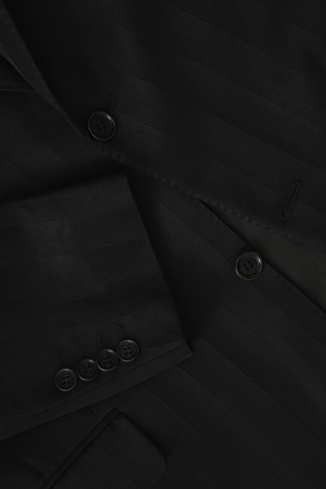 Товар черного цвета с внутренней стороны