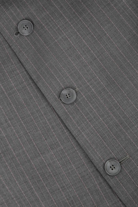 костюм  из шерсти спереди