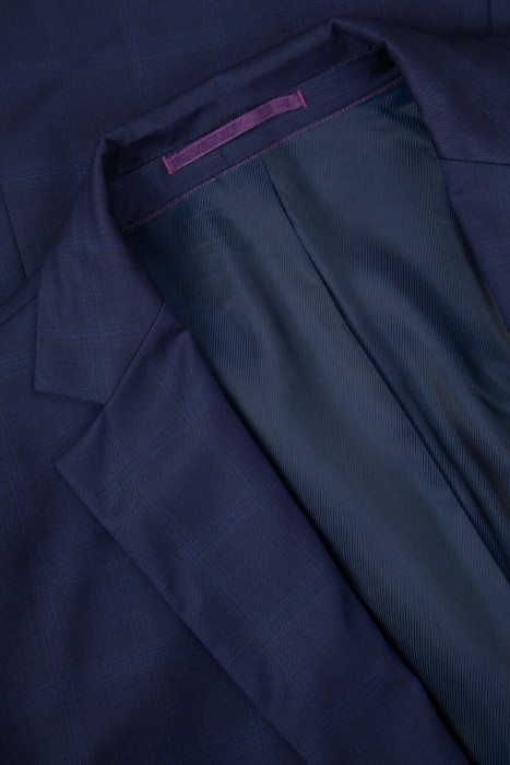 костюм  из шерсти спереди