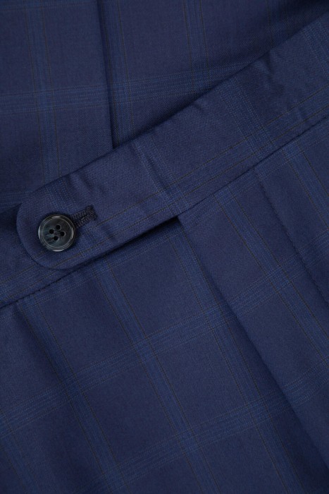 костюм  универсального стиля с лицевой стороны