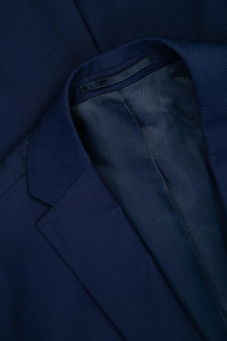 костюм  из шерсти спереди