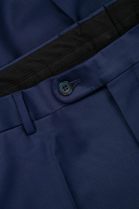 костюм  универсального стиля с лицевой стороны