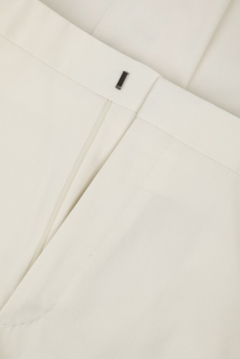 костюм  вид слева