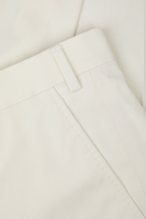 костюм  вид сзади