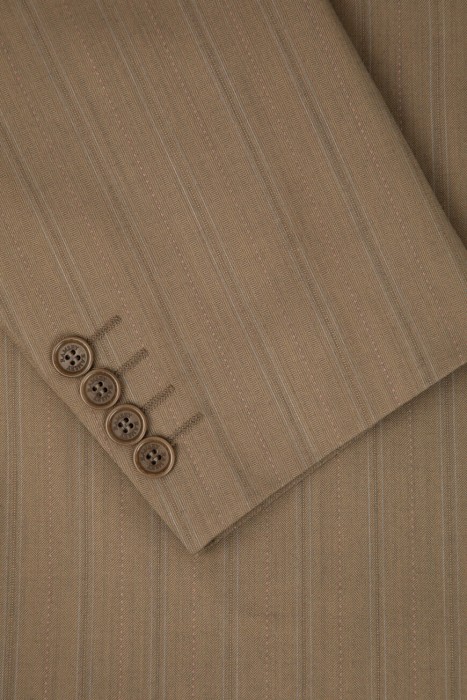 Товар коричневого цвета с внутренней стороны