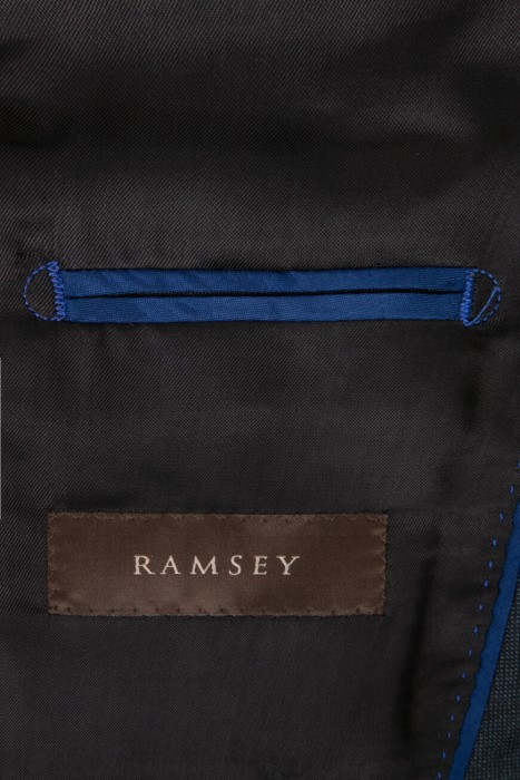 костюм  универсального стиля с лицевой стороны