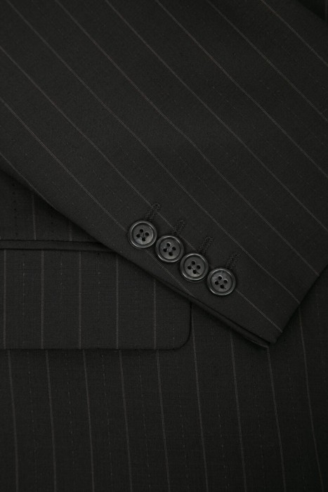 Товар черного цвета с внутренней стороны