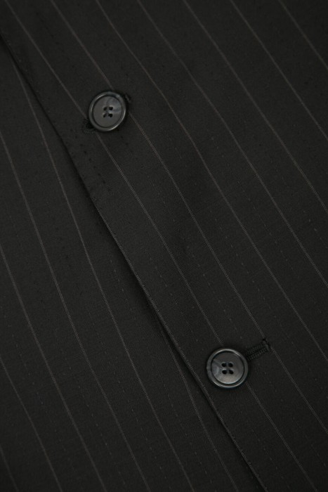 костюм  из шерсти спереди