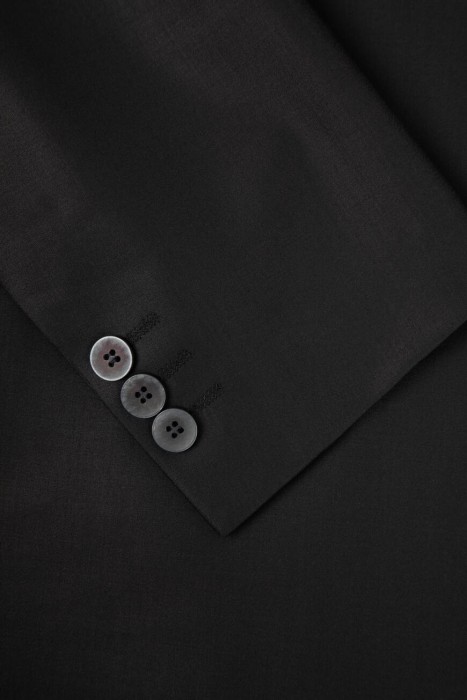 Товар черного цвета с внутренней стороны