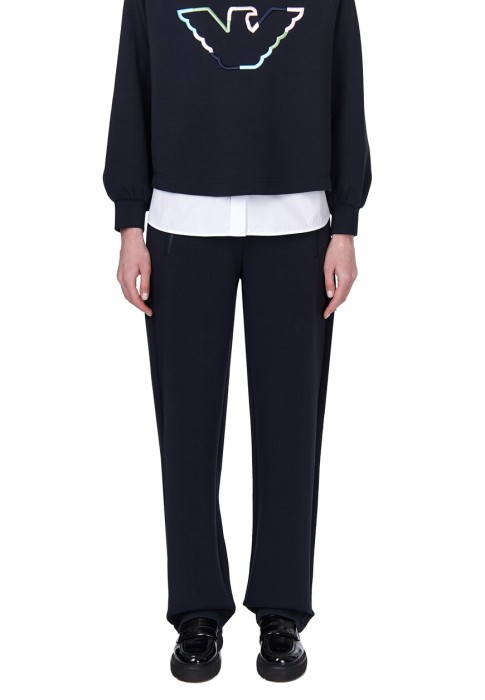 Товар синего цвета с внутренней стороны