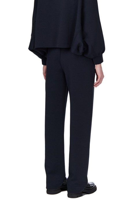 костюм  из проверенных материалов спереди