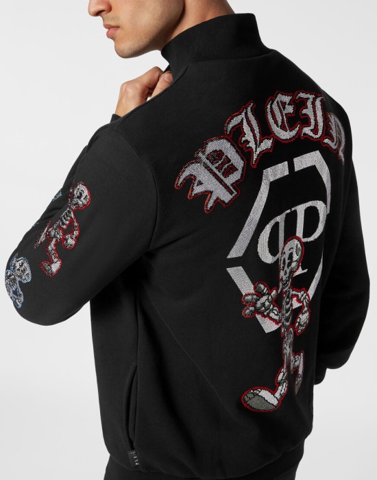 костюм  из проверенных материалов спереди