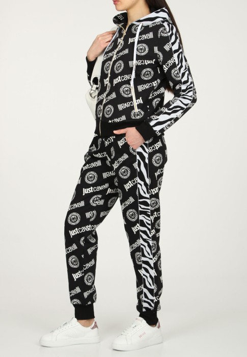 костюм  из италии вид сбоку