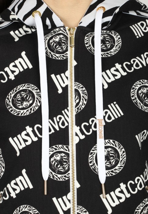 костюм  универсального стиля с лицевой стороны