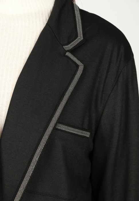 костюм  вид слева