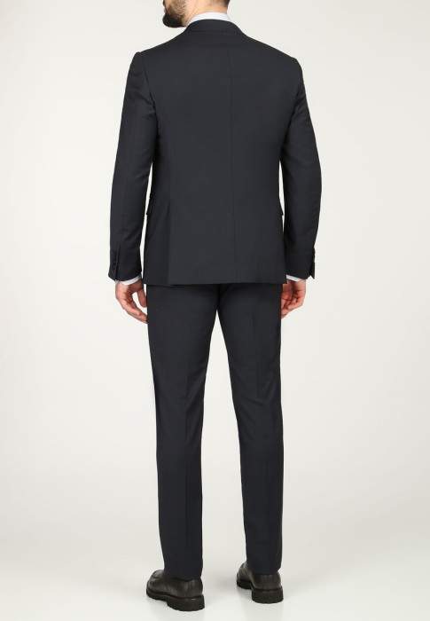 костюм  из проверенных материалов спереди