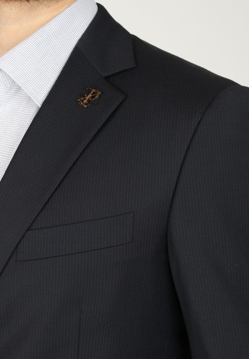 костюм  универсального стиля с лицевой стороны