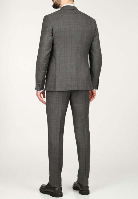 костюм  из проверенных материалов спереди