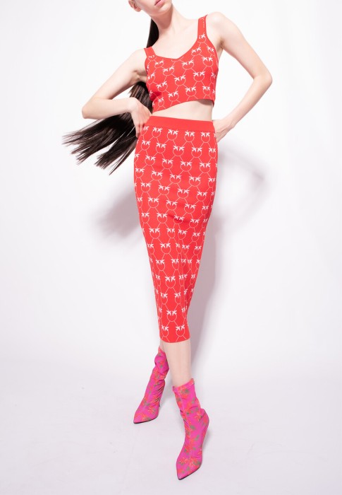 костюм  по цене 49900 руб вид справа