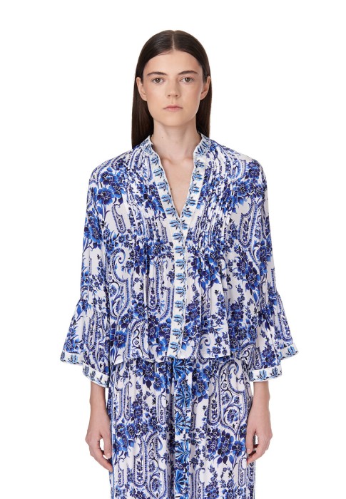 костюм  универсального стиля с лицевой стороны