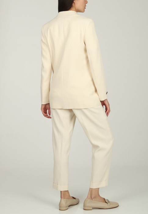 костюм  из проверенных материалов спереди