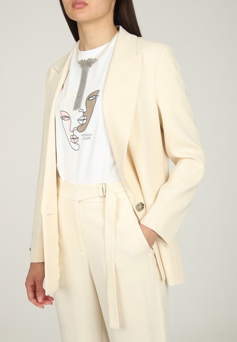 Продукция для женщин фото