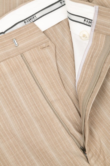 костюм  классического стиля с лицевой стороны