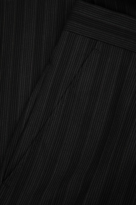 костюм  универсального стиля с лицевой стороны