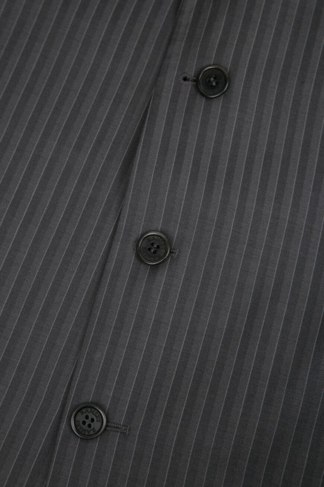 костюм  из шерсти спереди