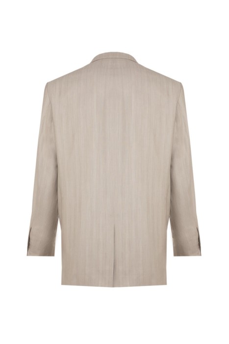 костюм  по цене 42000 руб вид справа