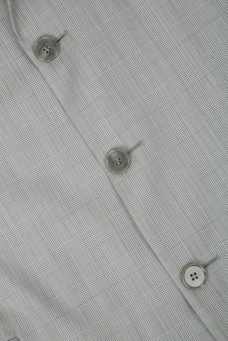 костюм  из шерсти спереди