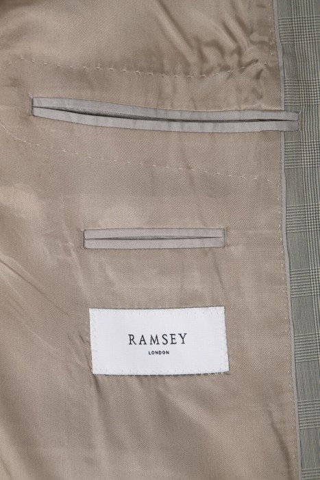 костюм  универсального стиля с лицевой стороны