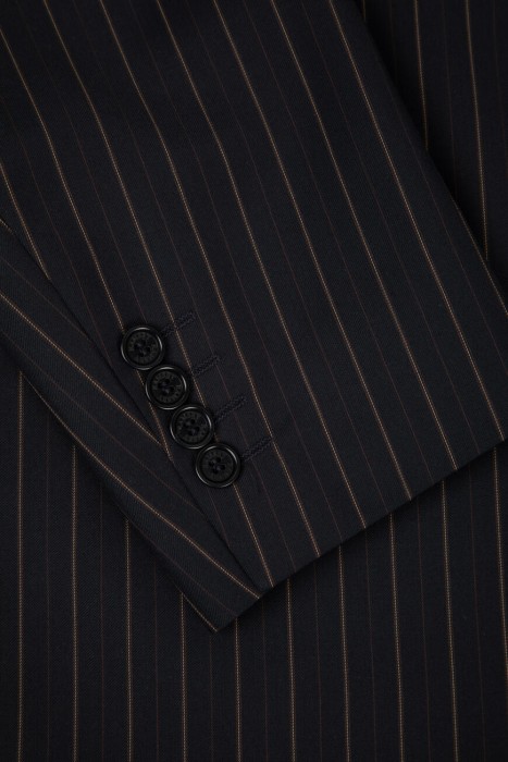 Товар синего цвета с внутренней стороны