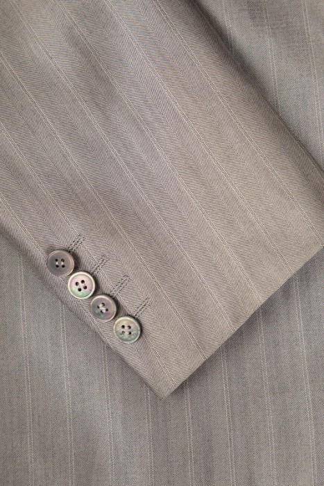 Товар серого цвета с внутренней стороны