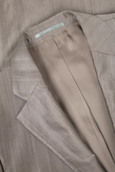 костюм  из шерсти спереди