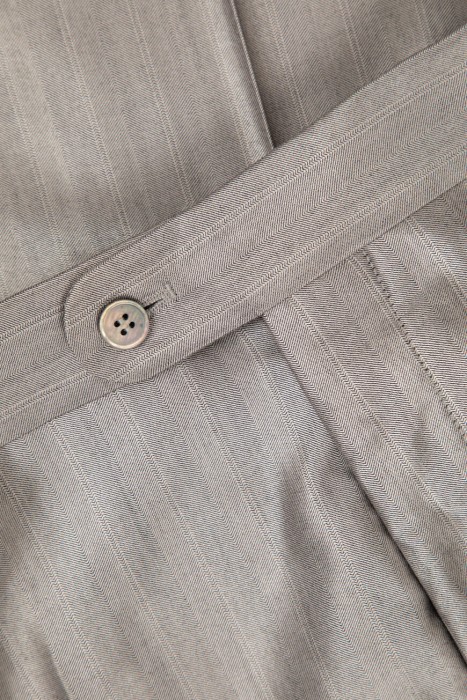 костюм  универсального стиля с лицевой стороны