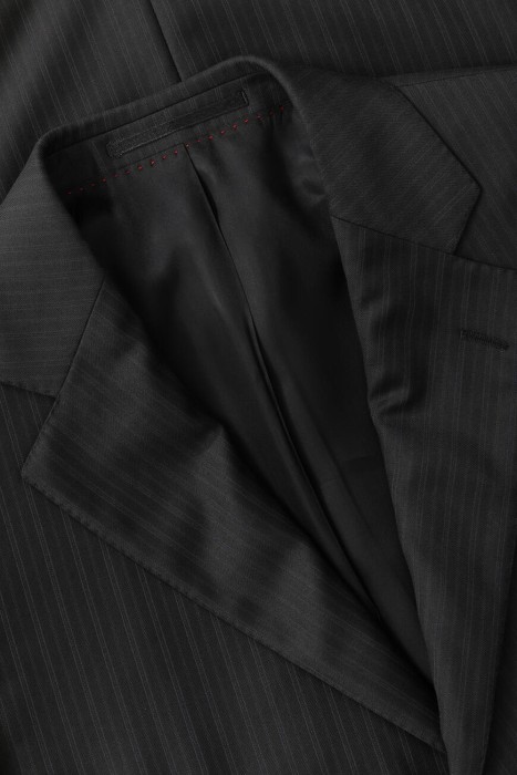 Товар черного цвета с внутренней стороны