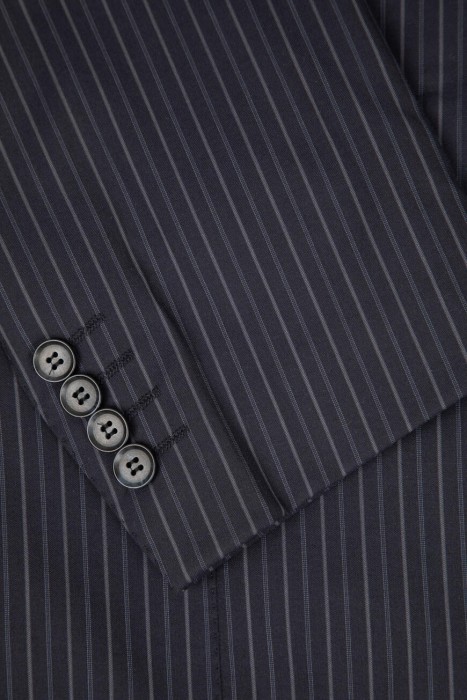 Товар синего цвета с внутренней стороны