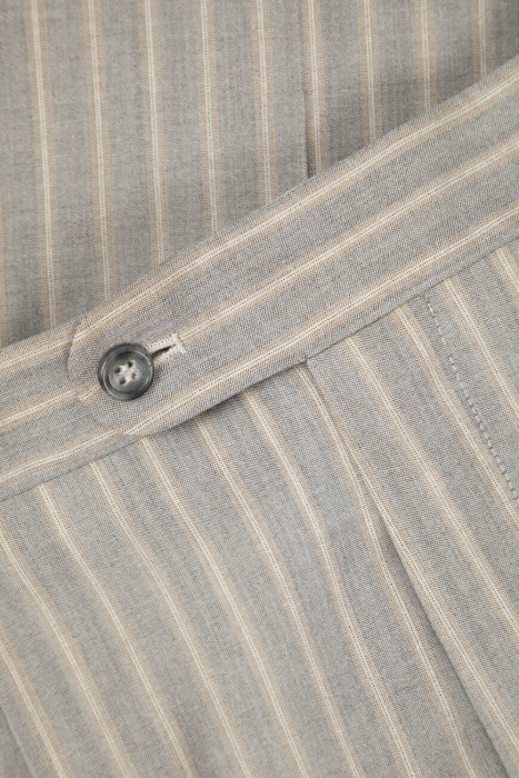 костюм  универсального стиля с лицевой стороны