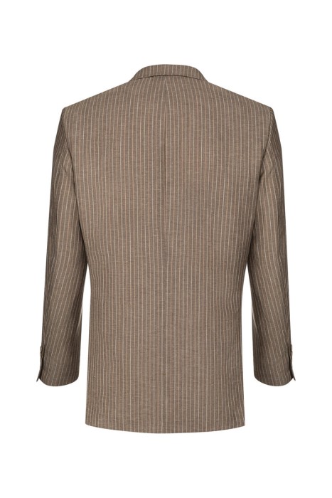 костюм  по цене 36000 руб вид справа